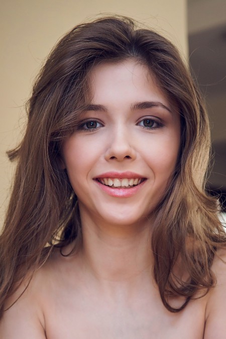 Mila Azul: Домашняя чувственность и модельная элегантность