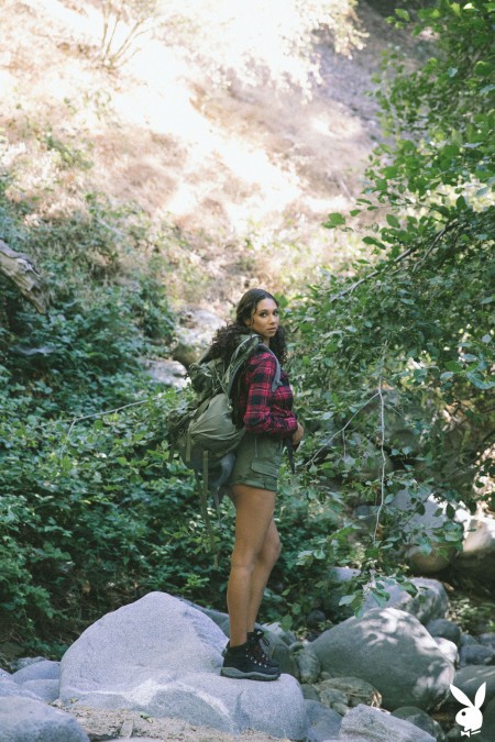 Природная сенсуальность: Майя Серена голая