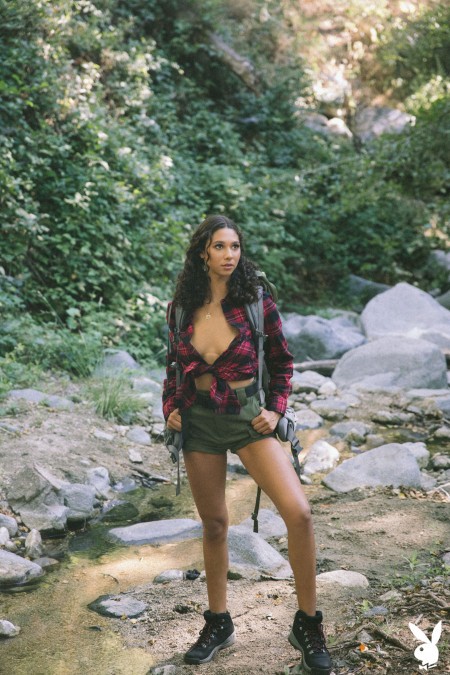 Природная сенсуальность: Майя Серена голая