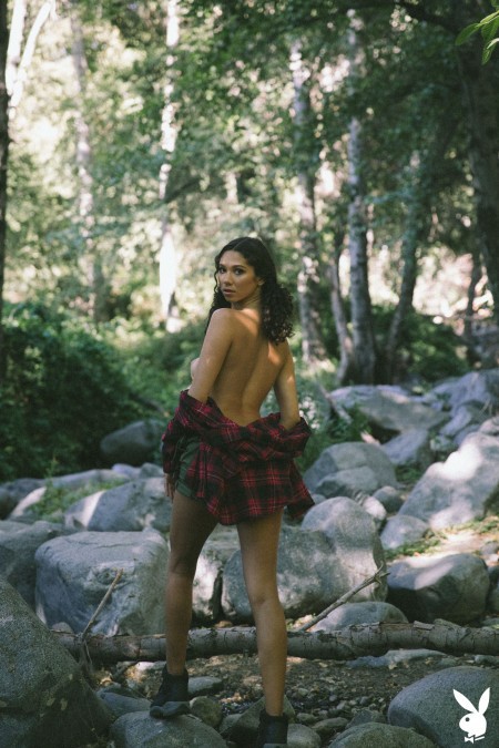 Природная сенсуальность: Майя Серена голая