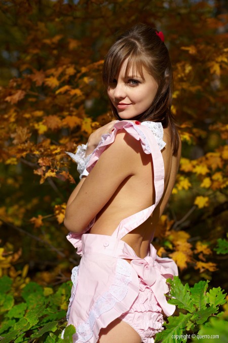 Осенняя радость в природе: Эротический фото-сет с Амели А