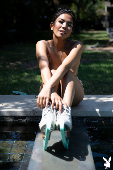 Летний эротический фотосет с Jada Kai