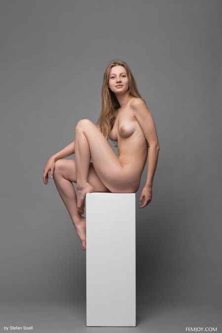 Соблазнительная фотосессия с Aveira A