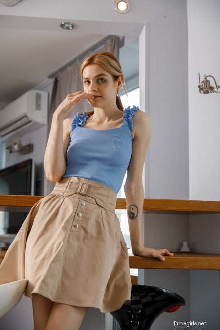 Оливия А: счастливая эротическая фотосессия