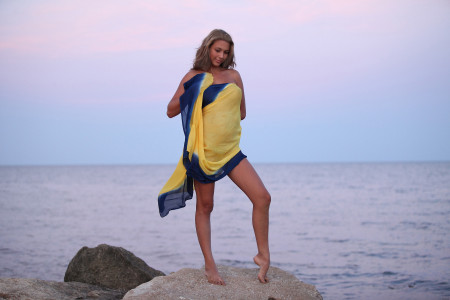 Эротический фотосет с Миляной Николич