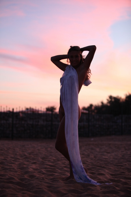 Эротический фотосет с Миляной Николич