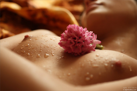 Летнее счастье: эротика с Лидией