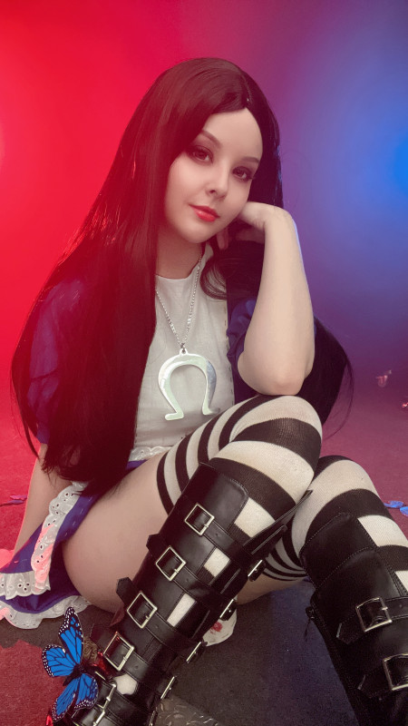 Веселая фотосессия с моделью Хелли