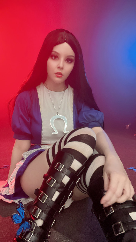 Веселая фотосессия с моделью Хелли