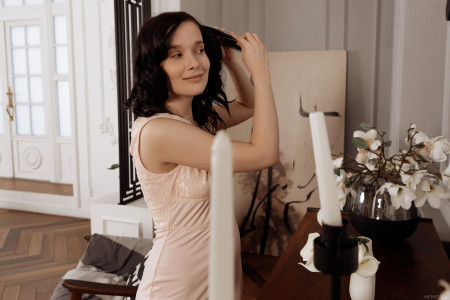 Интимная элегантность: фотосессия с Поппи А