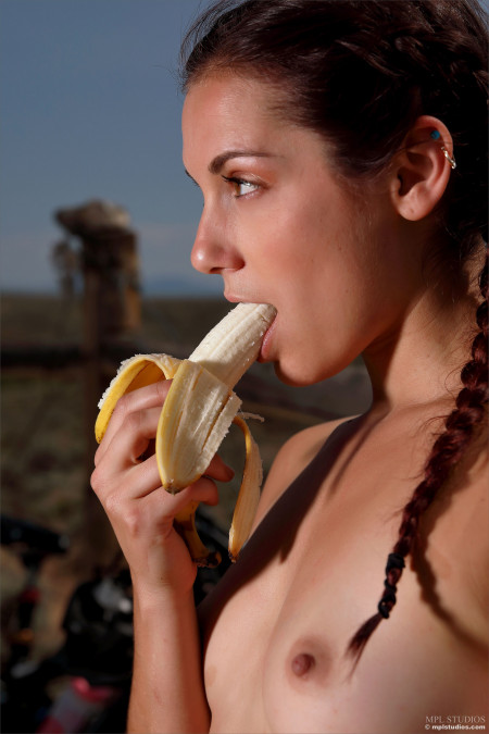 Элена Генери: Страстная Каталка на Горном Велосипеде