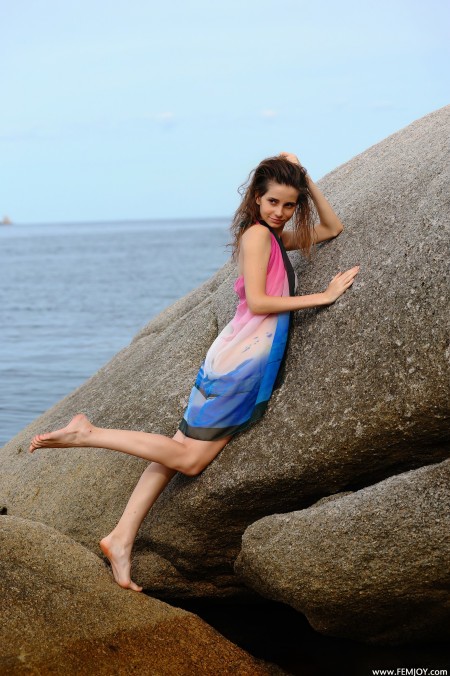 Летняя сексуальная фотосессия в природе