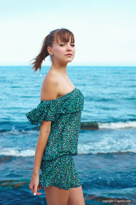 Летняя эротика: Амелия А у воды