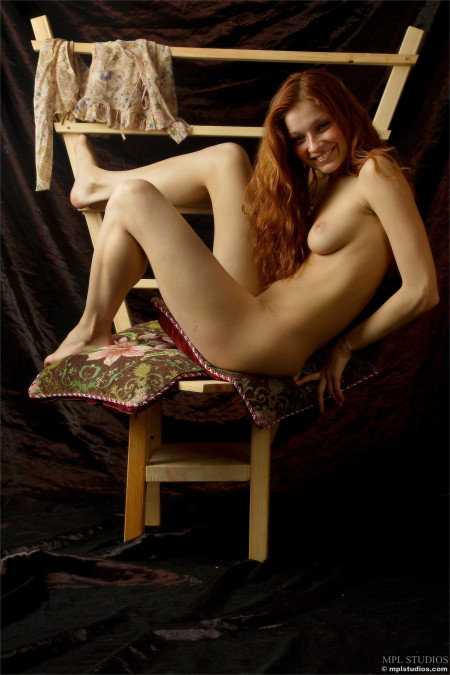 Ава М - Молодая модель в эротической сессии