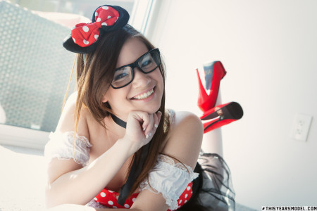 Alison Rey: веселая и чувственная фотосессия