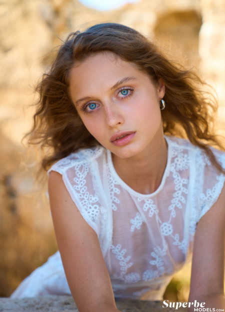 Летнее счастье Модели Амели Лу