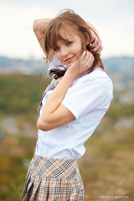 Эротическая фотосессия на природе с Амели