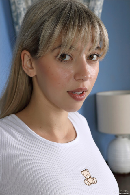 Нежная красота: Эротический фотосет