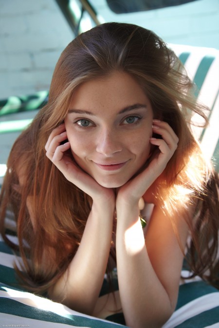 Летнее удовольствие: сексуальная фотосессия на природе