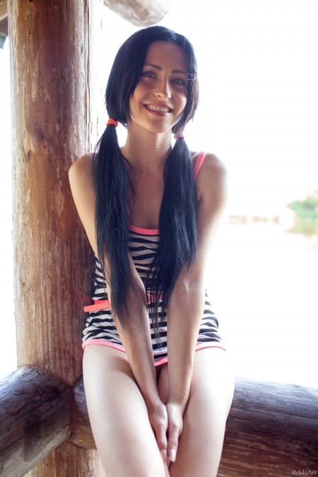 Эротическая фотосессия на природе